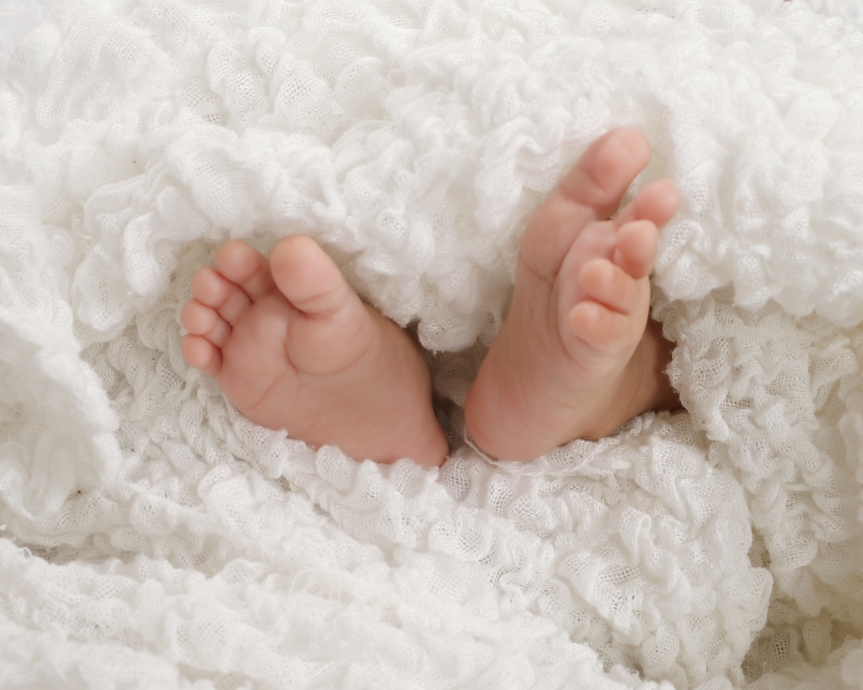 Tiny: Newborn feet